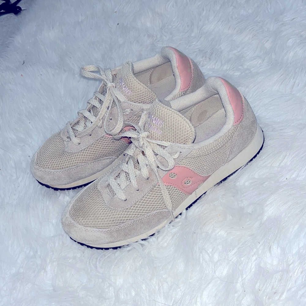 Saucony logan sneakers